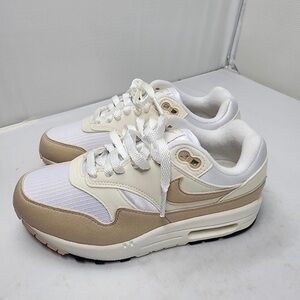 Nike AIR MAX 1 Ivory/Sanddrift Sz 6